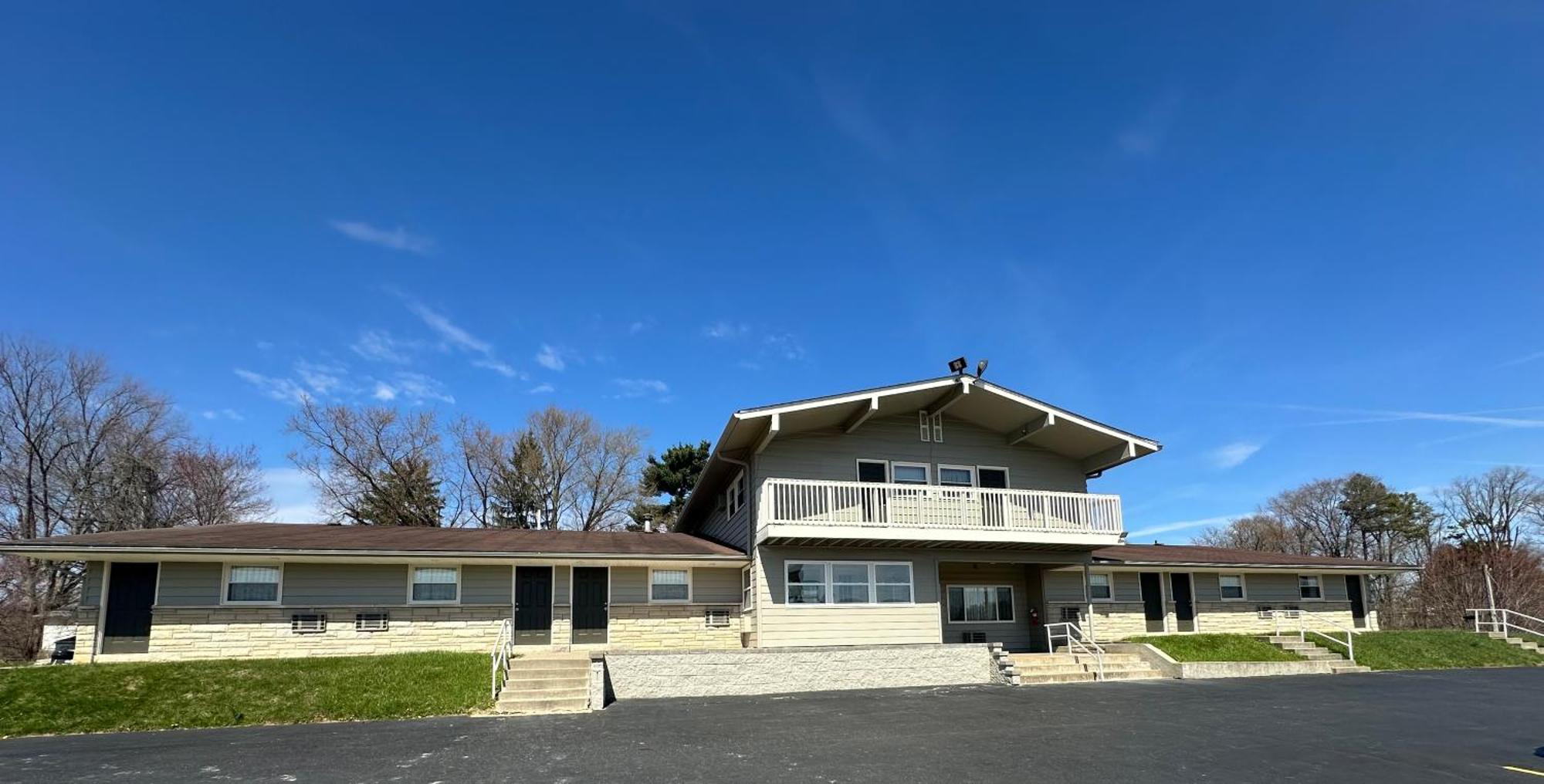 Budget Inn - Cambridge Bagian luar foto